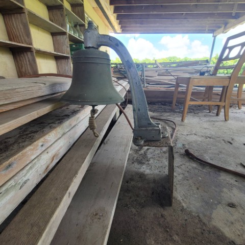 Lot 194 image