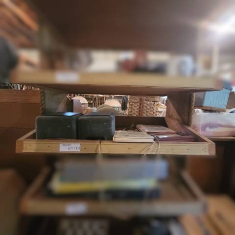 Lot 323 image