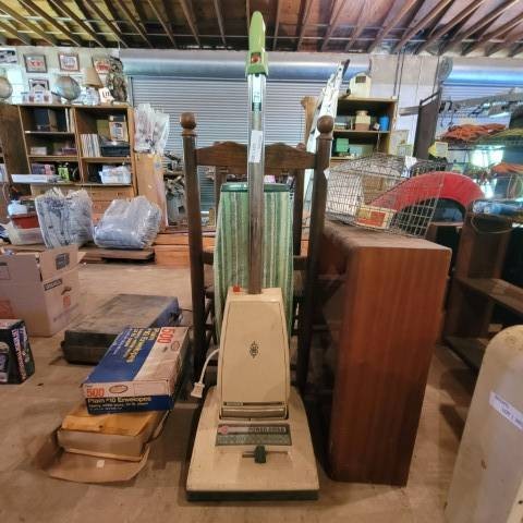 Lot 383 image