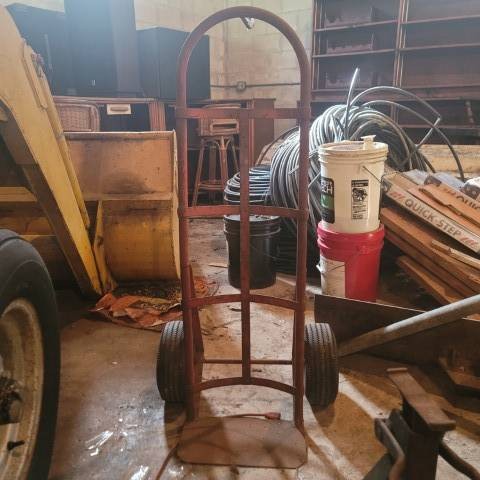 Lot 599 image