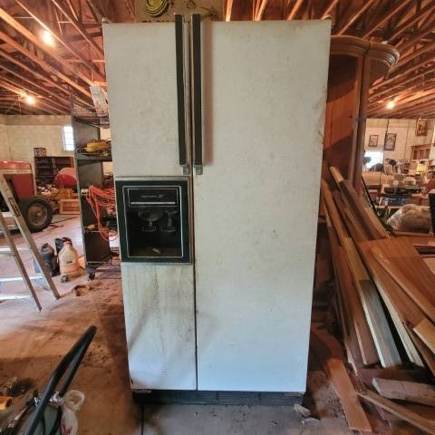 Lot 611 image